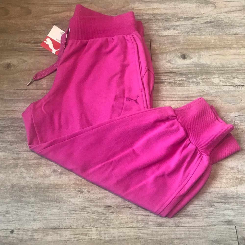 NWT Rose Violet Puma Capri Sweatpants